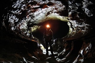 Foto 2 - Sezione di galleria in Sulpan Cave.